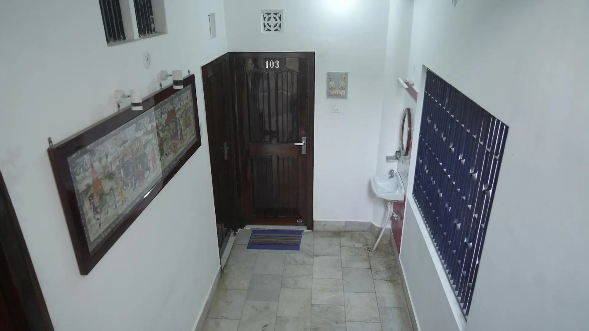 Varanasi Rest House