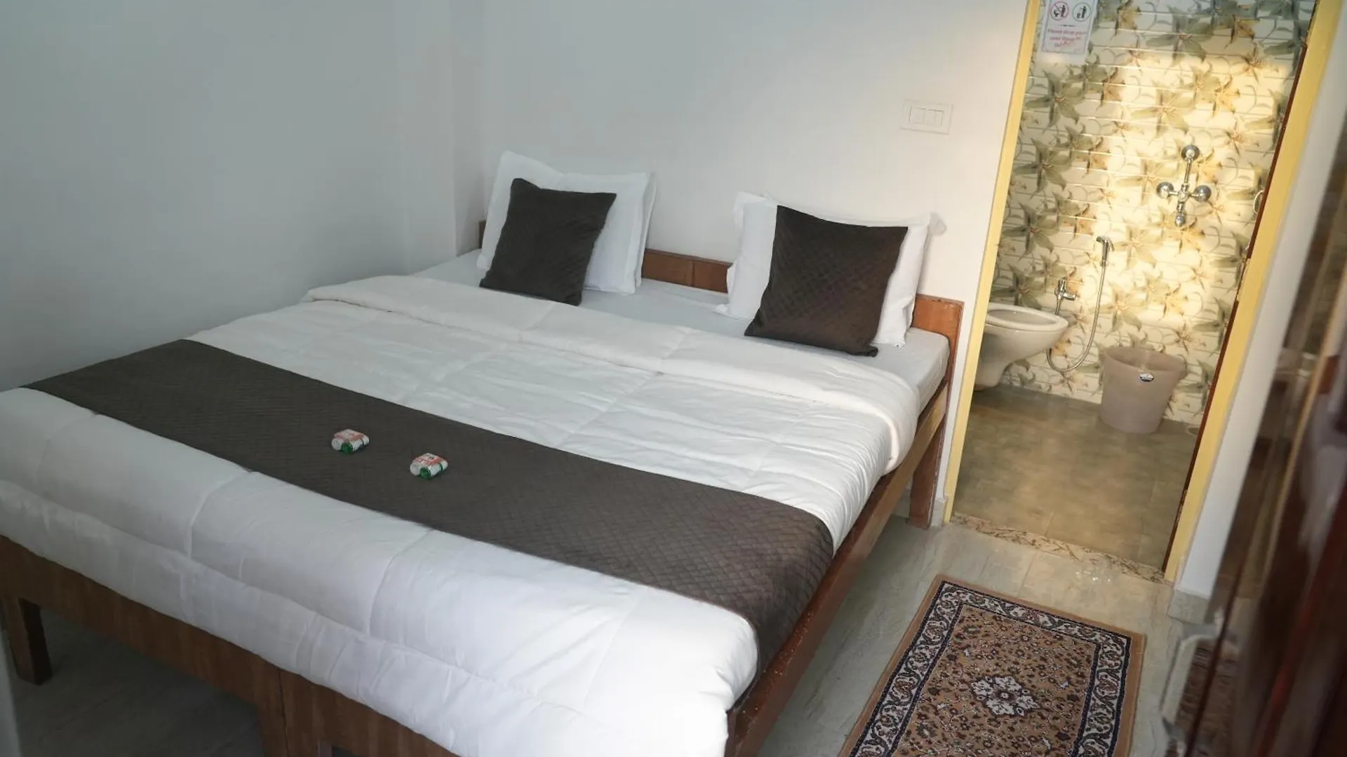 Varanasi Rest House Guest house