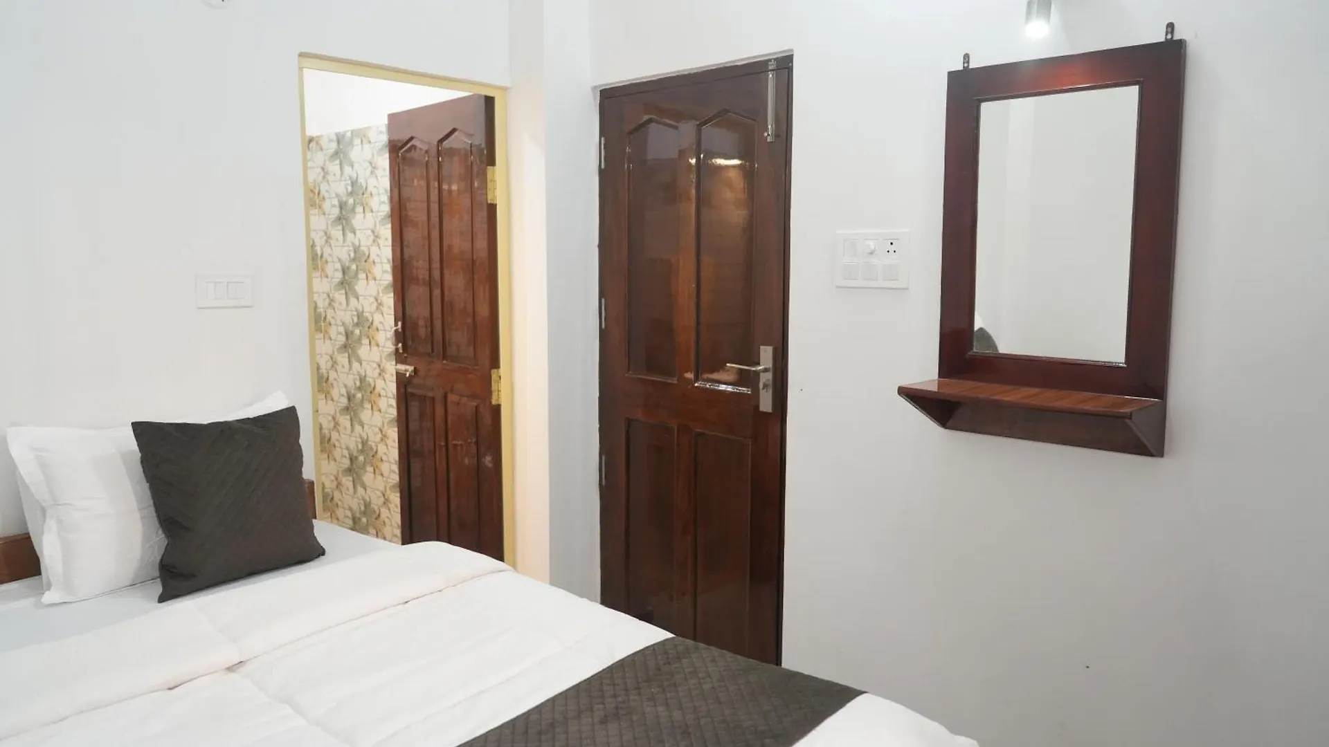 Guest house Varanasi Rest House India
